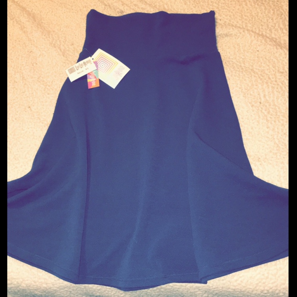 SOLD Flowy skirt azure